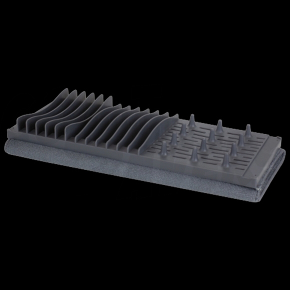 Home Basics Dish Drying Mat With Rack. - Picture 2 of 2